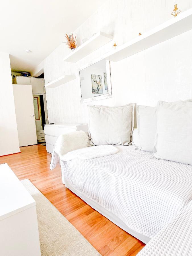 Ilona Apartments -"Home Away From Home" كوتكا المظهر الخارجي الصورة